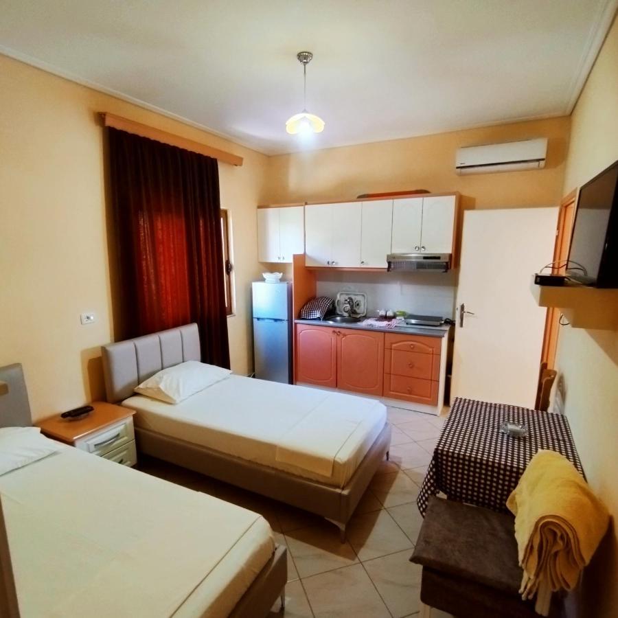 Mejdi Apartments Sarande Exterior photo