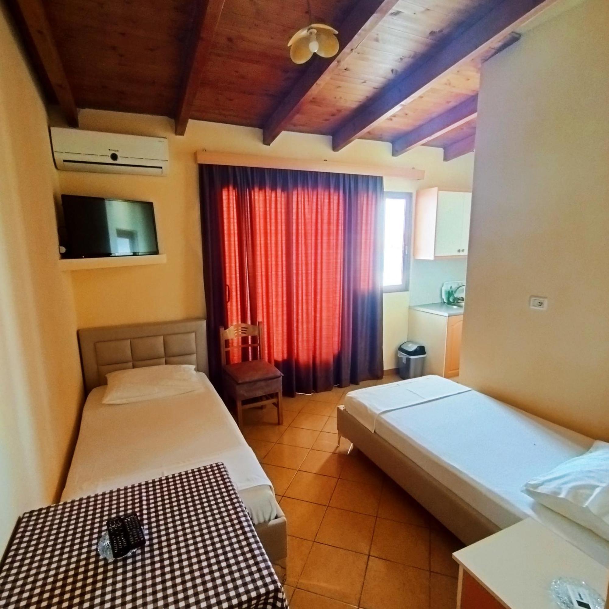 Mejdi Apartments Sarande Room photo