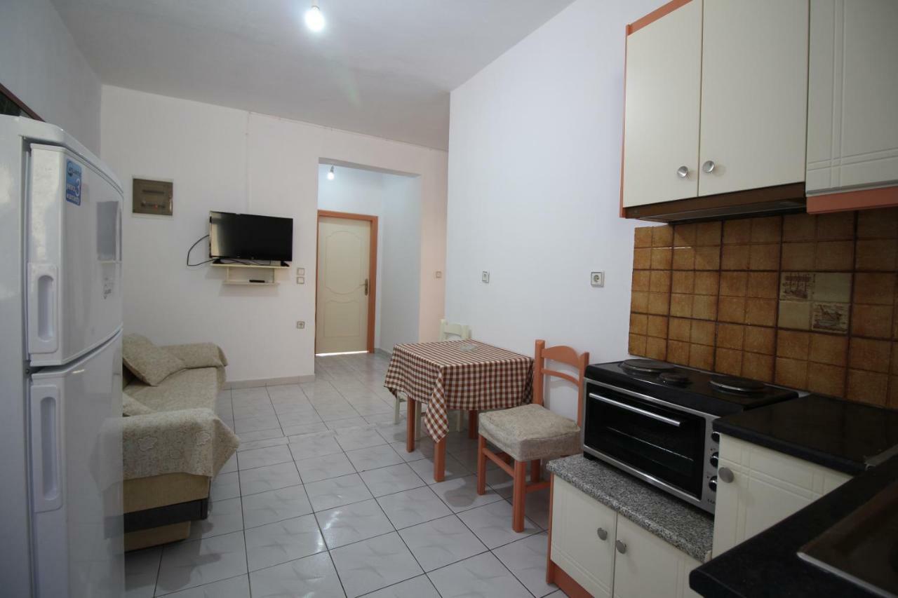 Mejdi Apartments Sarande Exterior photo